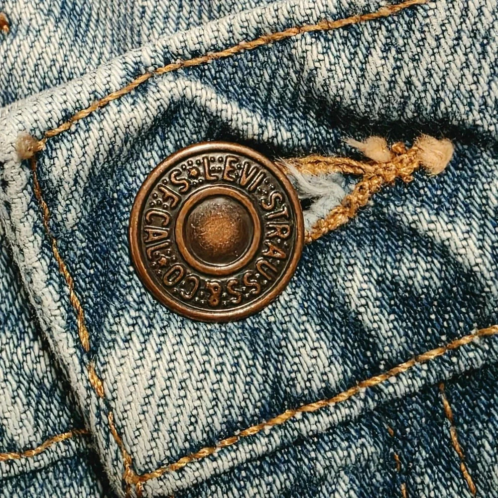 Vintage Levi's Mom jeans